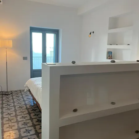 Apartment La Casa In Piazza Cisternino